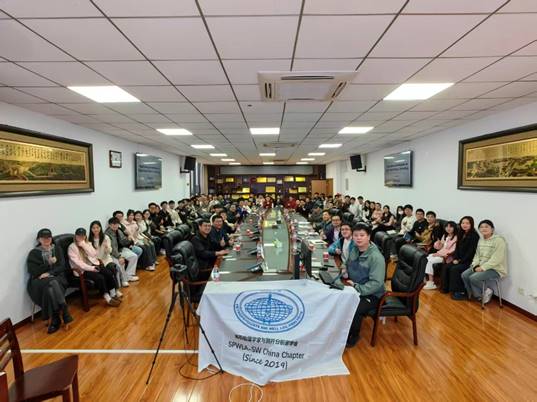 会议室里的人们AI 生成的内容可能不正确。